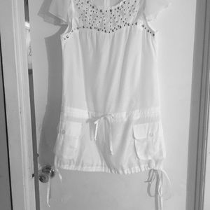 Aria White Blouse Size Medium.